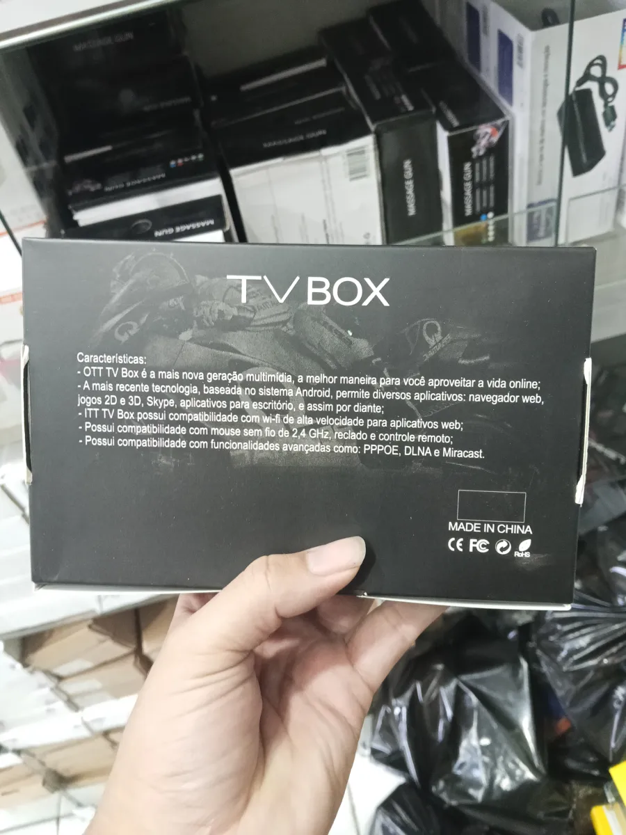 安卓电视盒子，支持5G网络，内存2GB，存储空间1024GB，Android 14.0系统