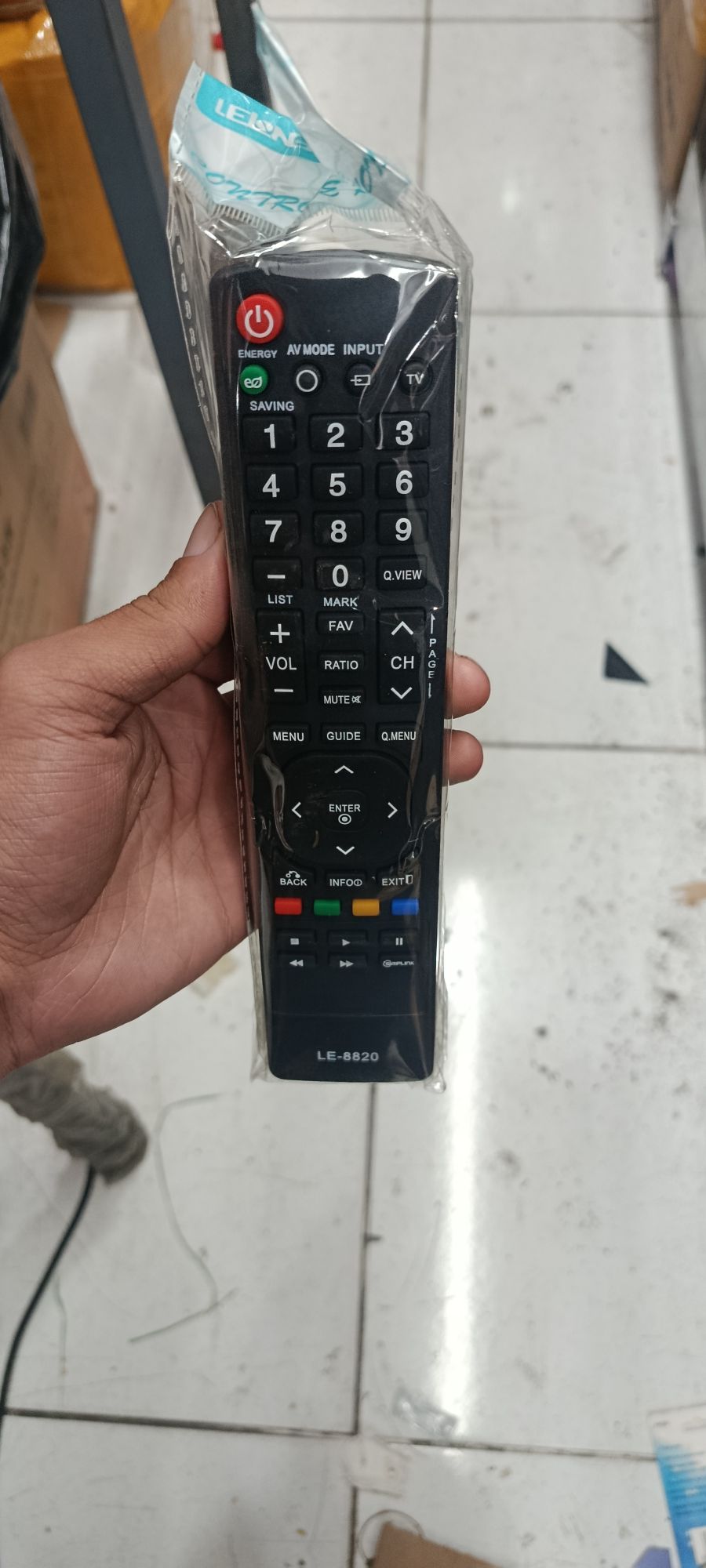 LE-7027遥控器，适用于多种设备，黑色，功能齐全