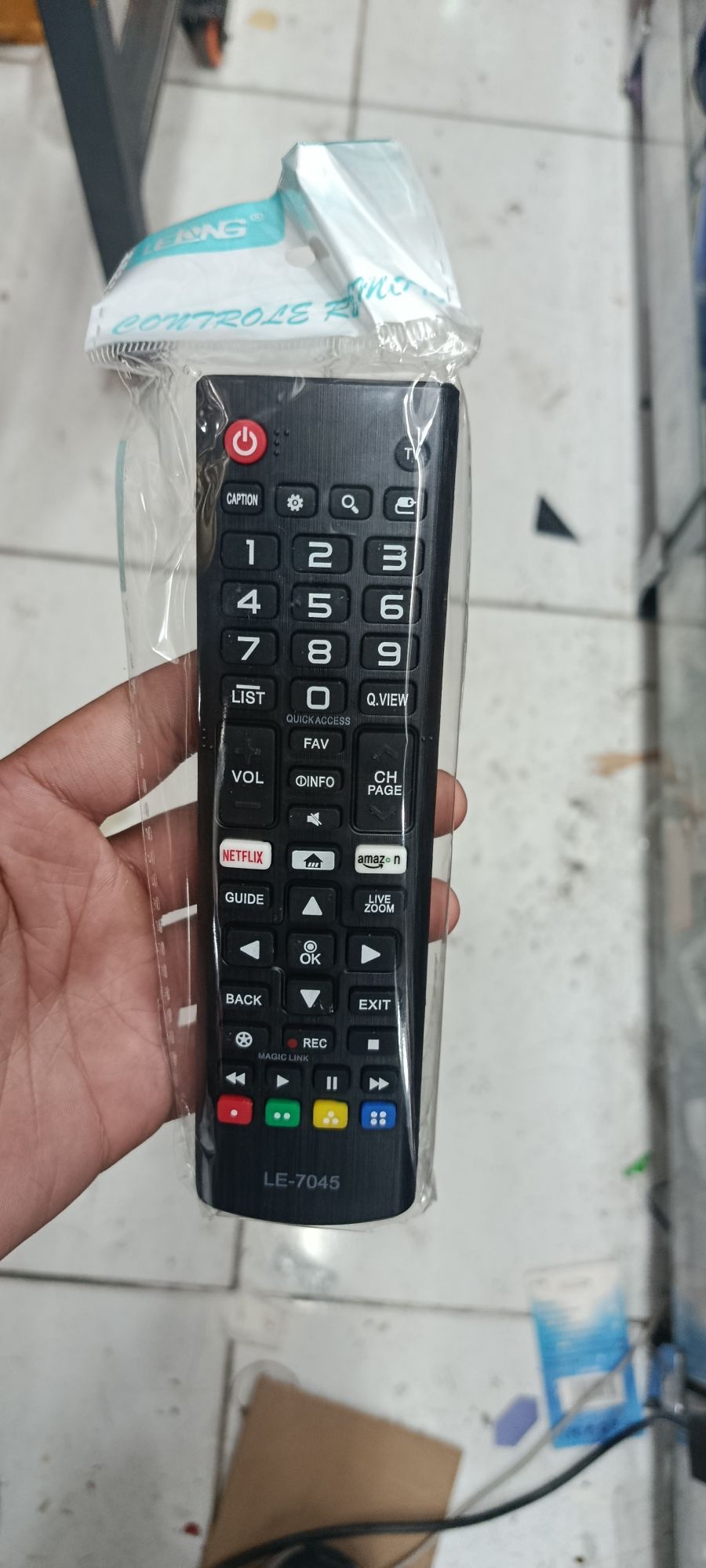 LE-7027遥控器，适用于多种设备，黑色，功能齐全