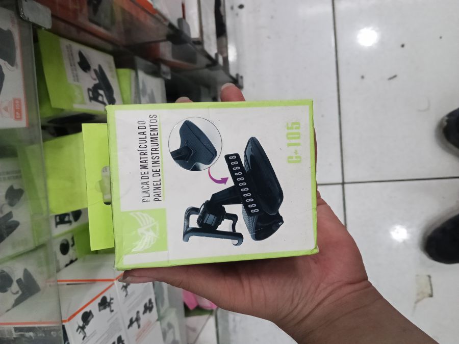 黑色数字计数器 C-105，适用于仪表盘，耐用设计，适合多种场合