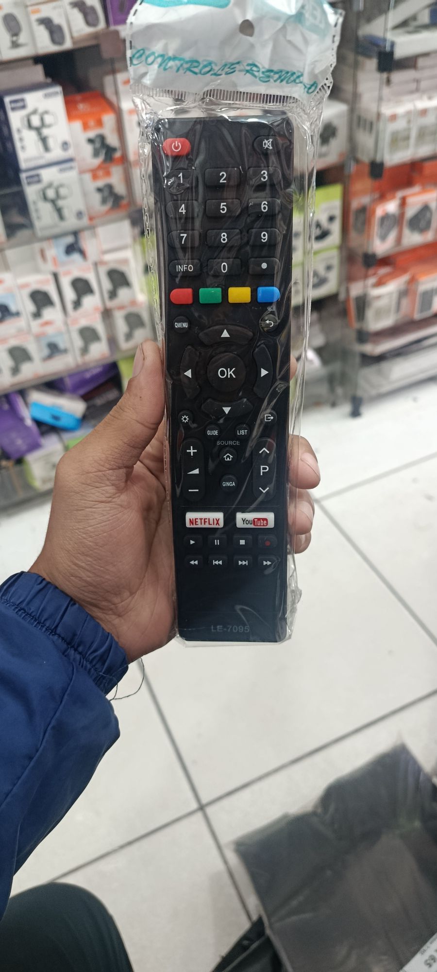 通用遥控器，适用于多种电视品牌，带Netflix快捷键，黑色