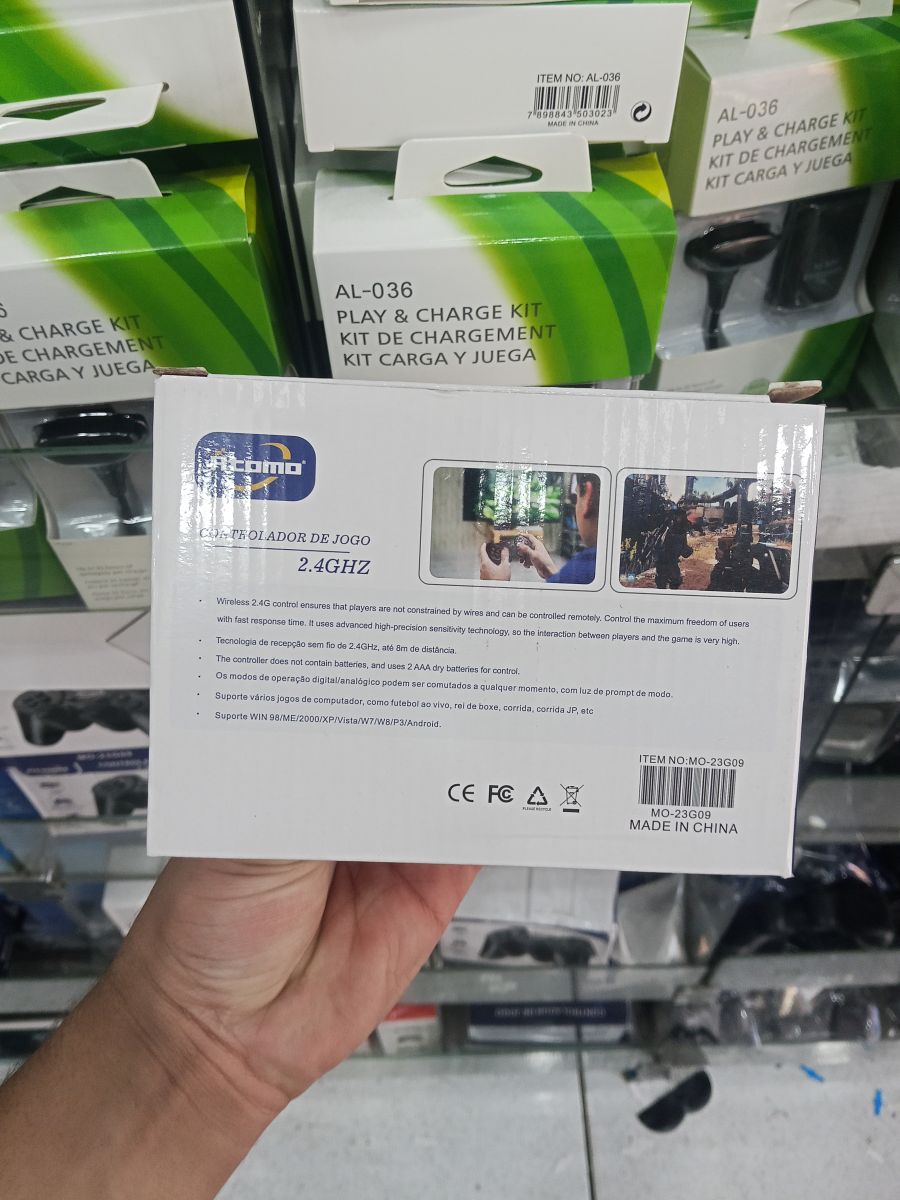 Atomo 无线游戏手柄 2.4GHz USB 震动控制器 MO-23G09