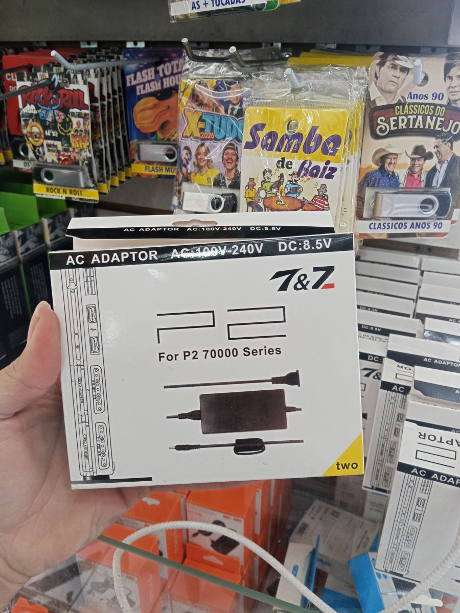 7&Z P2 70000系列 AC适配器，输入100-240V，输出8.5V，适用于多种设备