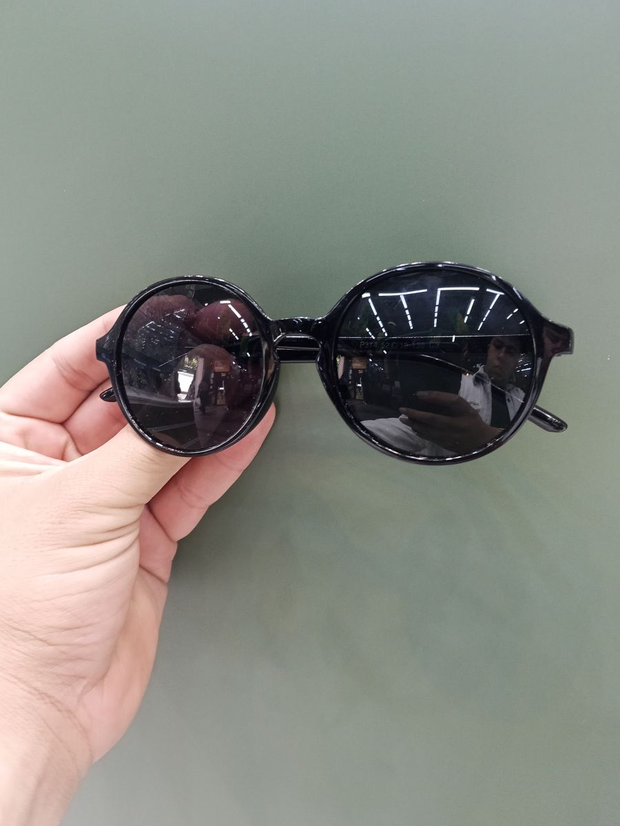 黑色圆形太阳镜，时尚潮流，适合男女