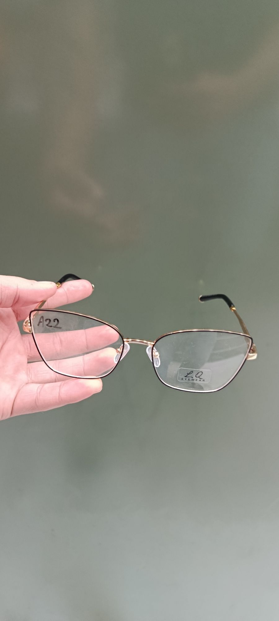 时尚金属框眼镜，玫瑰金色，适合男女通用，轻便舒适
