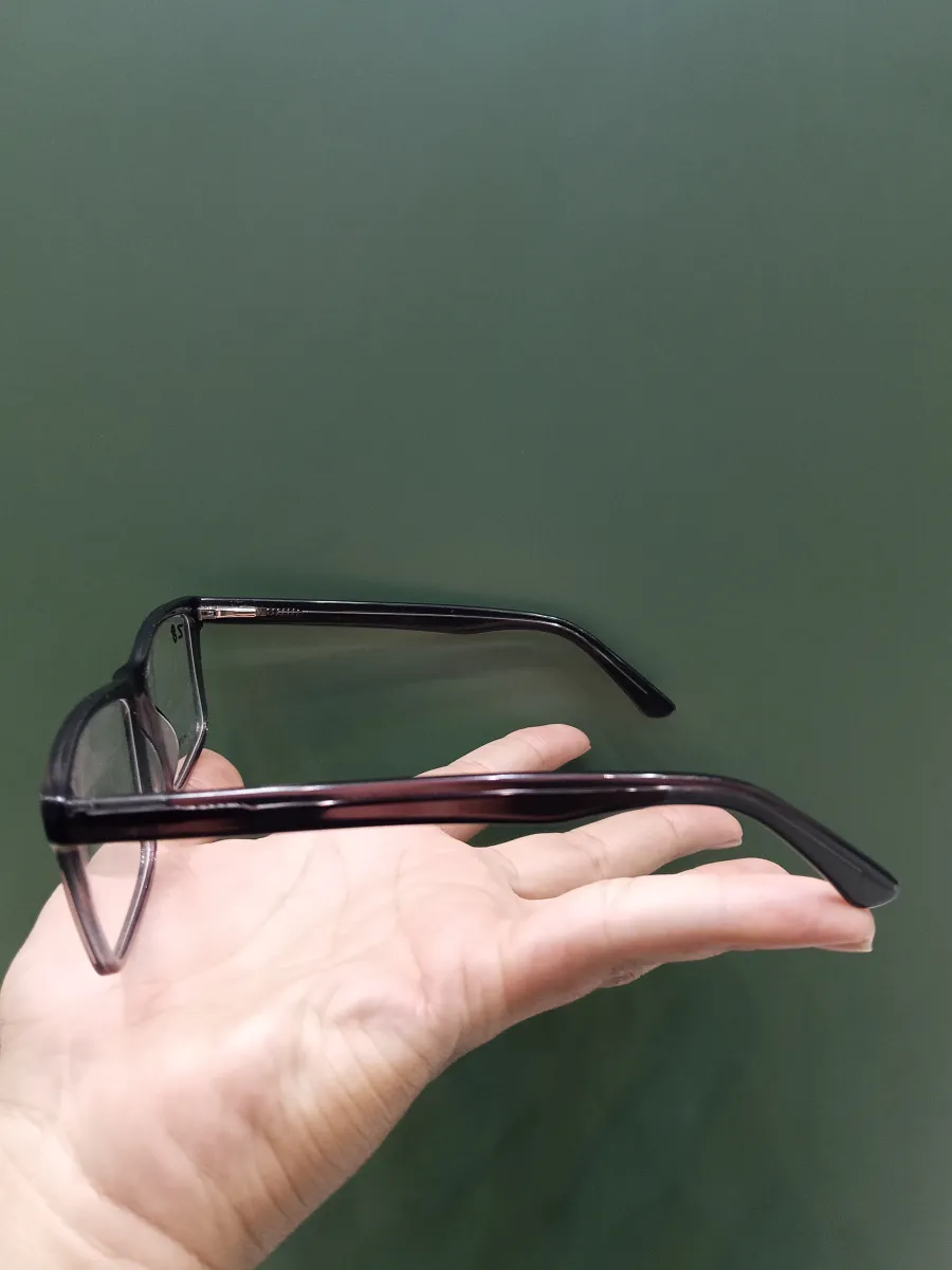 时尚眼镜框 Z8 品牌 LH1077 透明紫色 适合日常佩戴