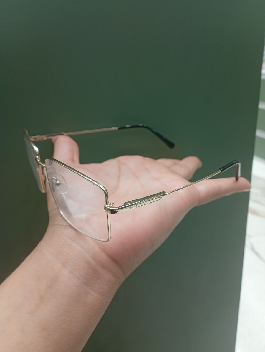 记忆钛金眼镜框，金色，适合多种镜片，轻便时尚