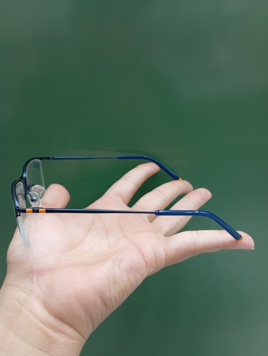 金属框眼镜，品牌LOGO，蓝色，适合145mm鼻梁