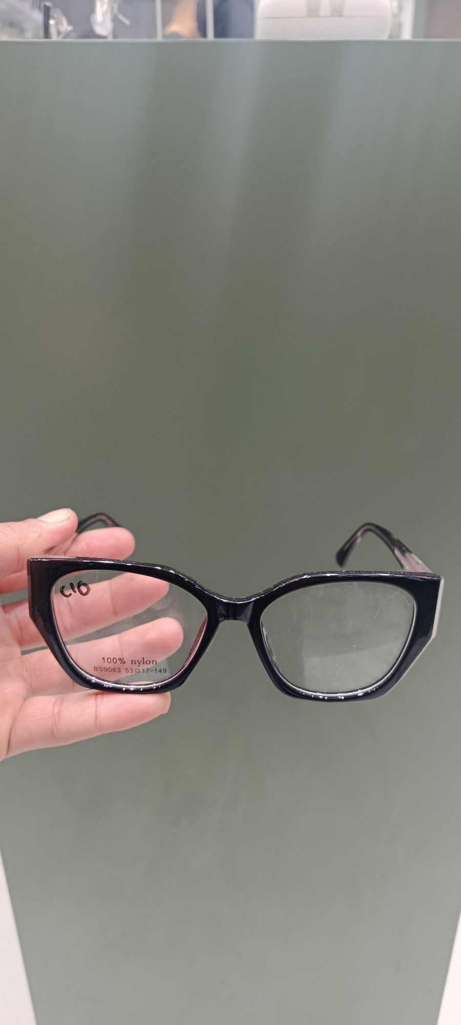 透明框眼镜，时尚潮流，适合日常佩戴，品牌C10