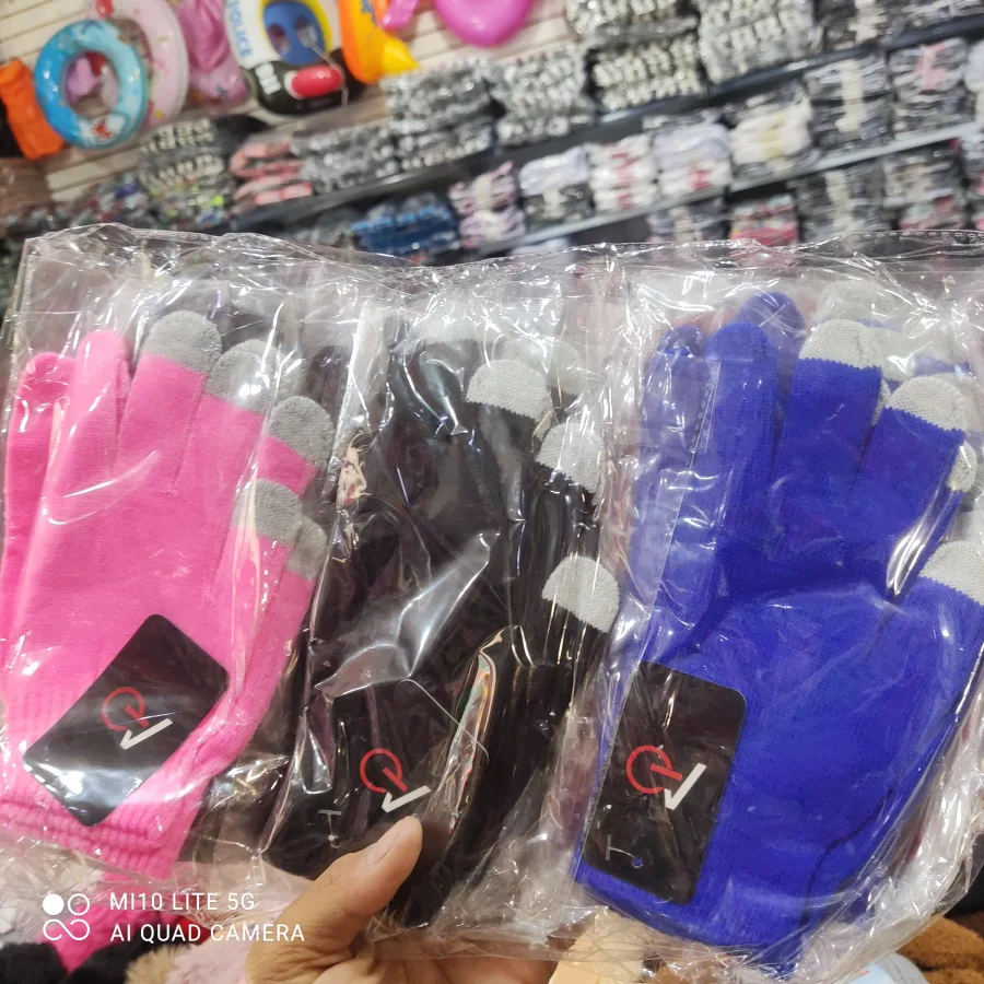 C牌12件套触屏手套，粉色、黑色和蓝色，适合健身和户外活动