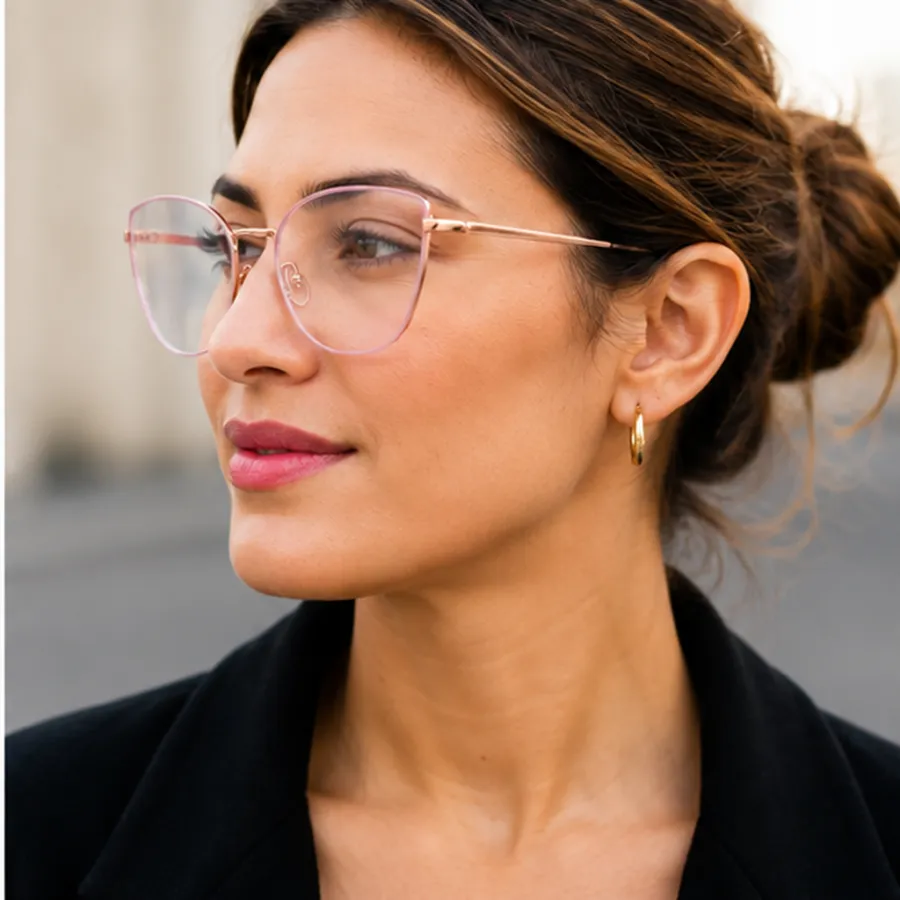 Ray-Ban 时尚猫眼太阳镜，金色框架，适合多种场合