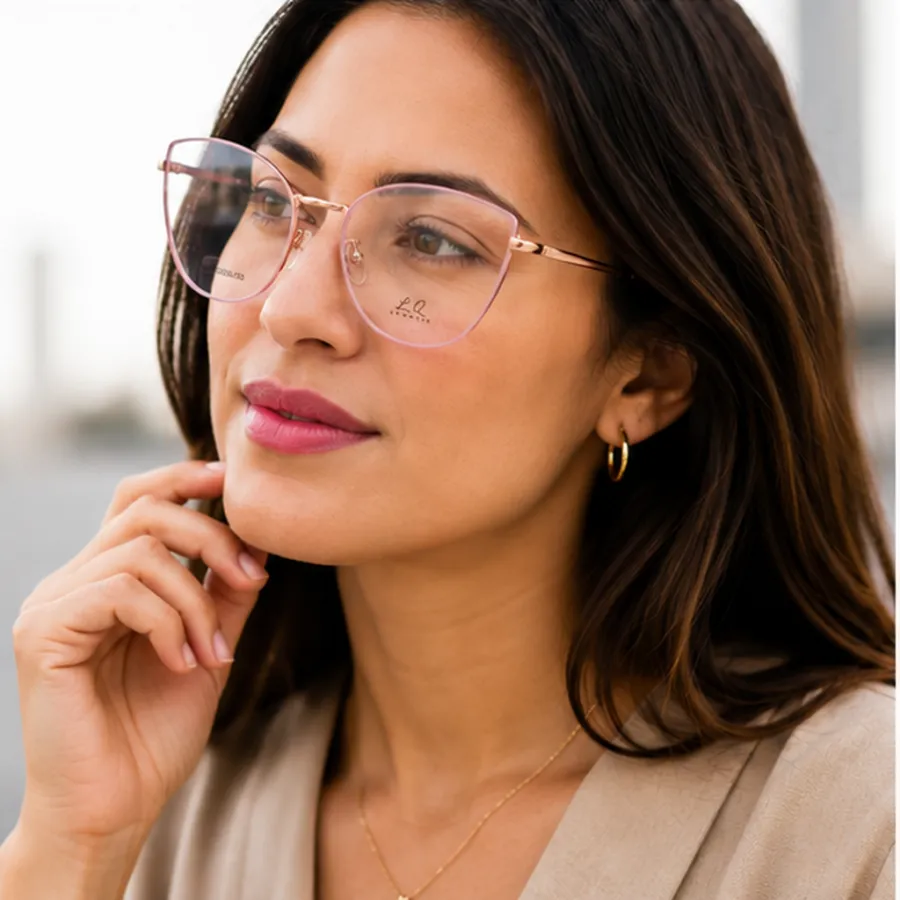 Ray-Ban 时尚猫眼太阳镜，金色框架，适合多种场合
