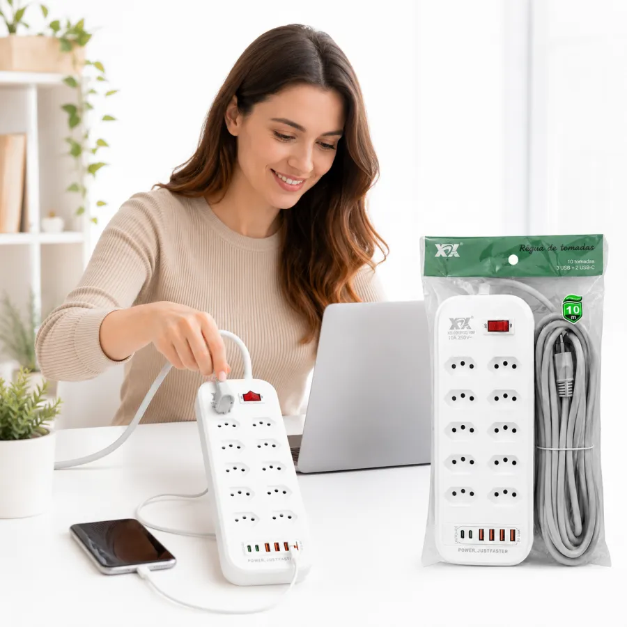 XCX 10位插座排插，带4个USB接口，10A 250V，适合家庭和办公使用